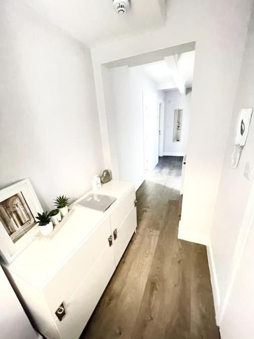 Ferienwohnung Royal Harbour Retreat Sea Views & Pool Table Ramsgate Exterior foto