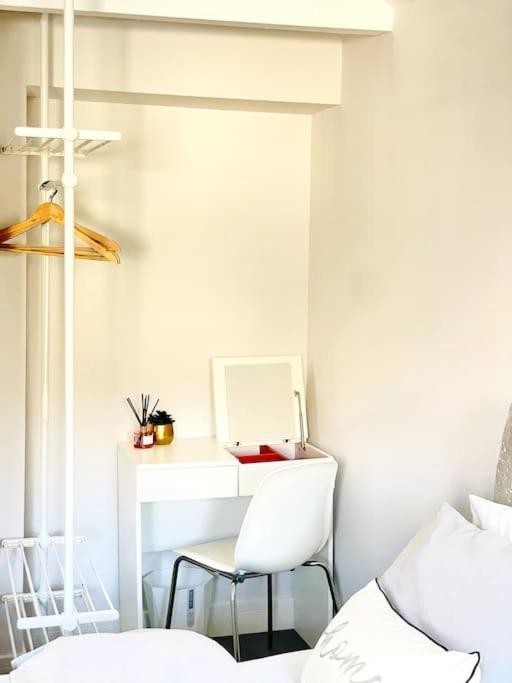 Ferienwohnung Royal Harbour Retreat Sea Views & Pool Table Ramsgate Exterior foto